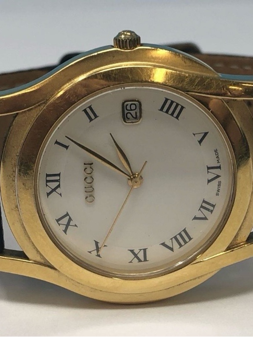 Vintage Gucci Gold Plated 5400M Date Just Watch with White Dial and Leather Band - Picture 4 of 7
